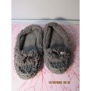 Grey Dreamfoam slippers size 7-8